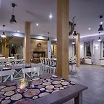 Chojnik Hotel
